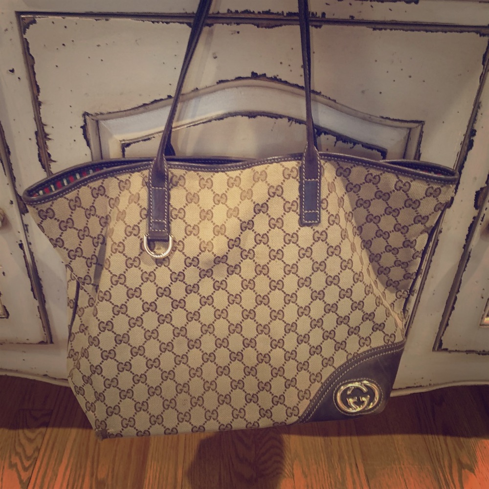 Used Gucci classic tote.